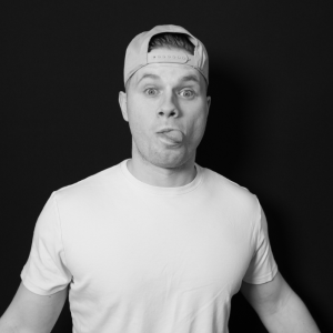 nickycassnew nickycassnew